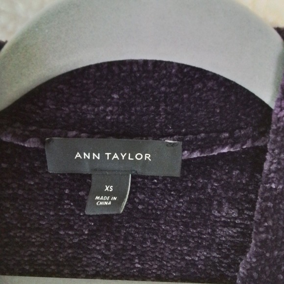 Ann Taylor Casual Chenille Sweater Size XS in‎ Purple - Picture 9 of 10